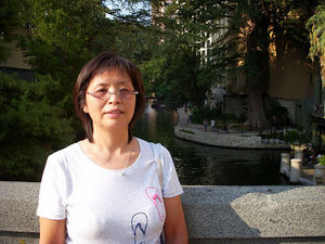 Meet your Posher, Debbie